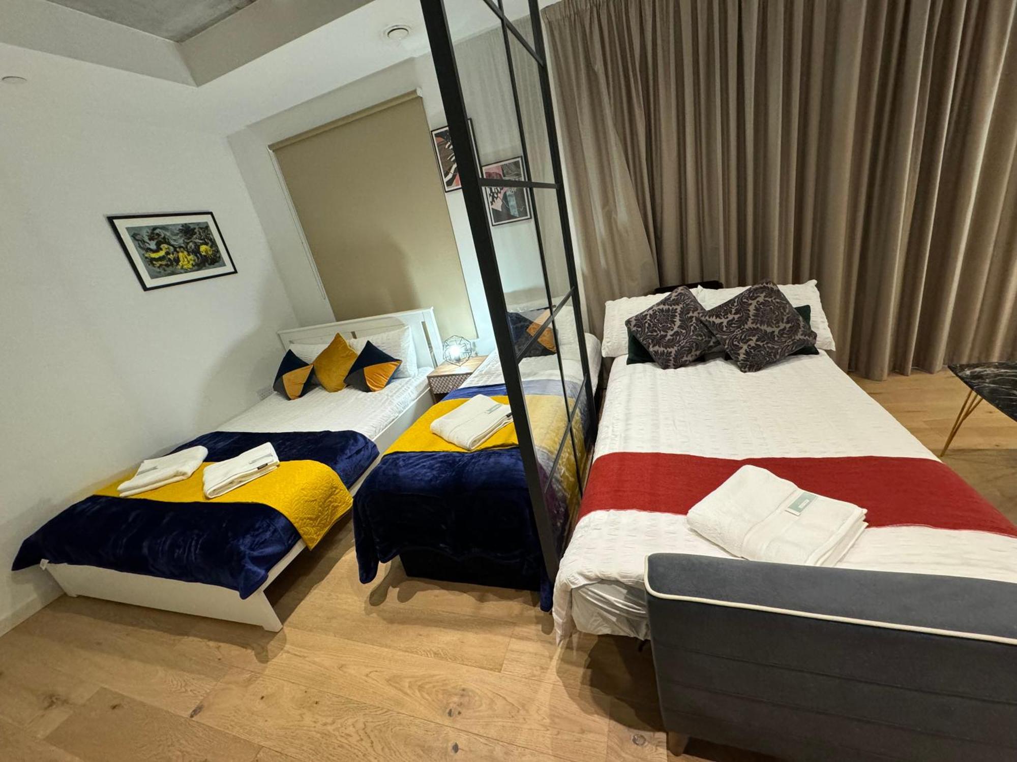 Amazing Cosy Apartment, Next To O2 Arena And Close To London Excel, Secure Parking Bagian luar foto